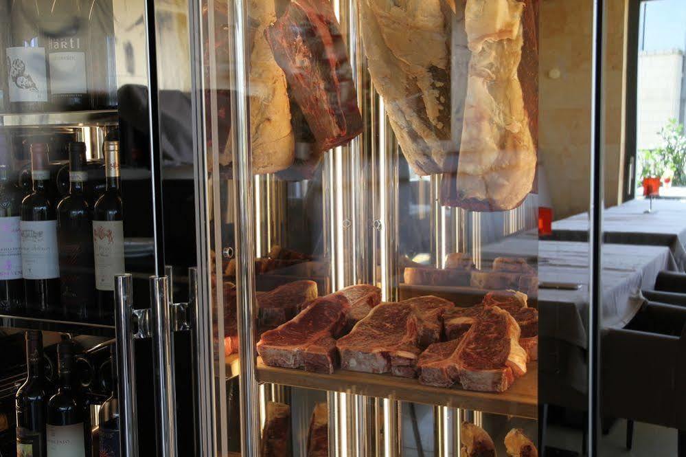 ドレスデン レジデンツ アム ツヴィンガーアパートホテル エクステリア 写真 Aging meat