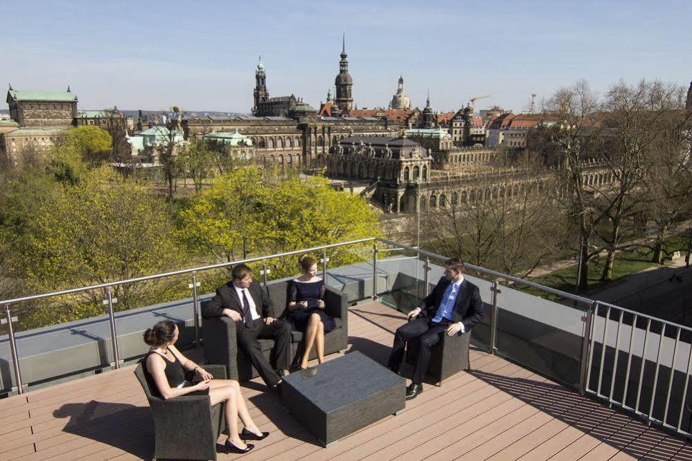 ドレスデン レジデンツ アム ツヴィンガーアパートホテル エクステリア 写真 The rooftop terrace